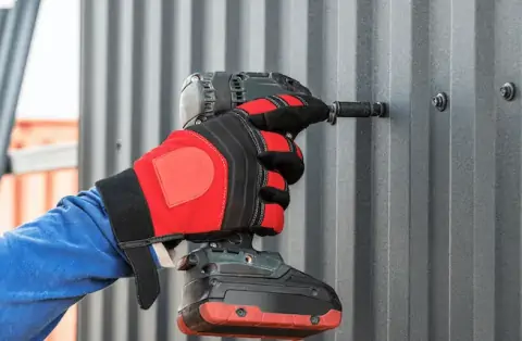 Travaux de zinguerie - Commelle-Vernay